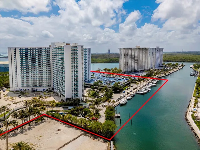 $5,800 | 100 Bayview Drive, Unit PH25, Sunny Isles Beach, FL 33160