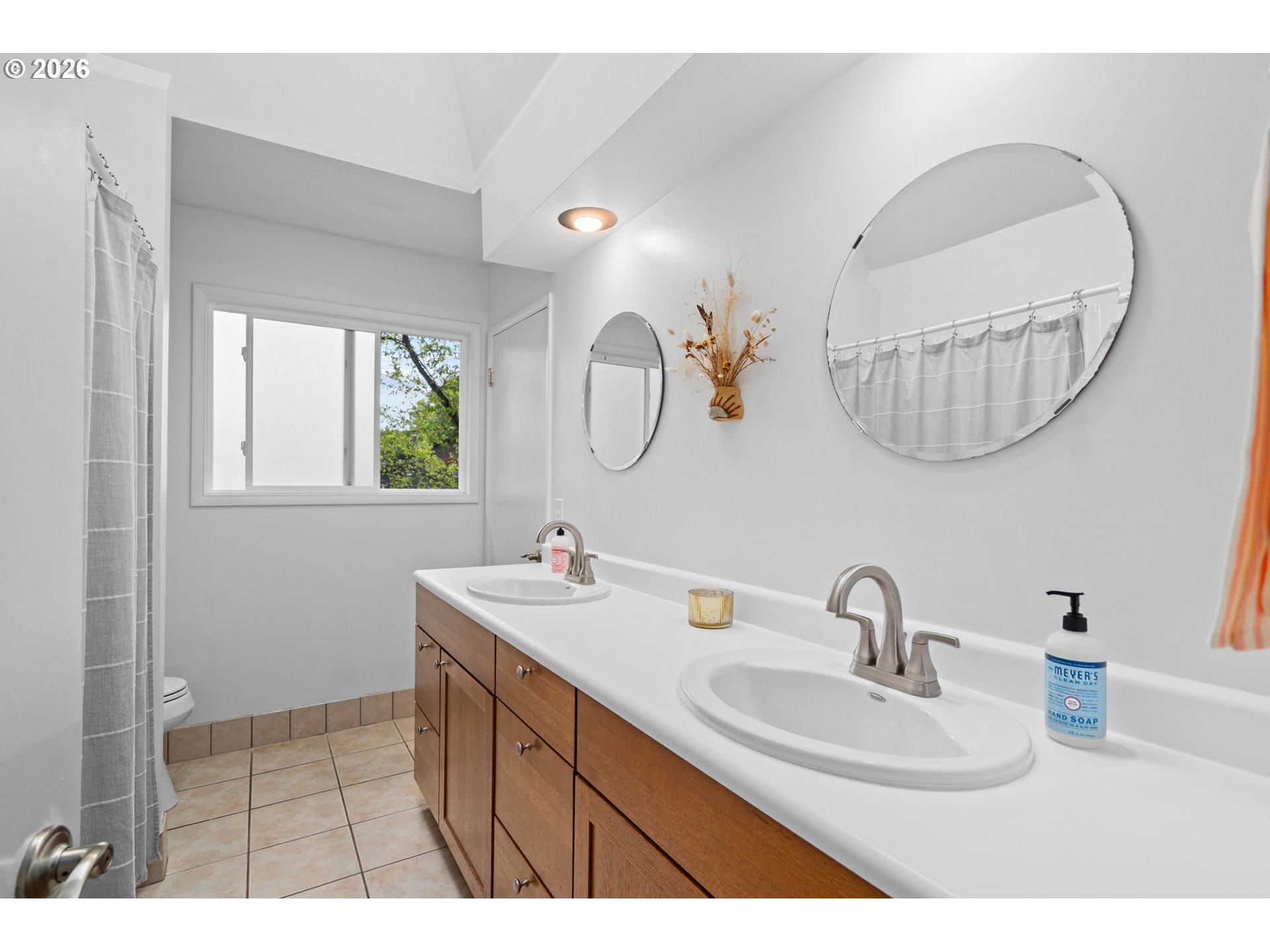 15051 Northwest Oakmont Loop Beaverton, OR 97006 - Photo 16 of 39