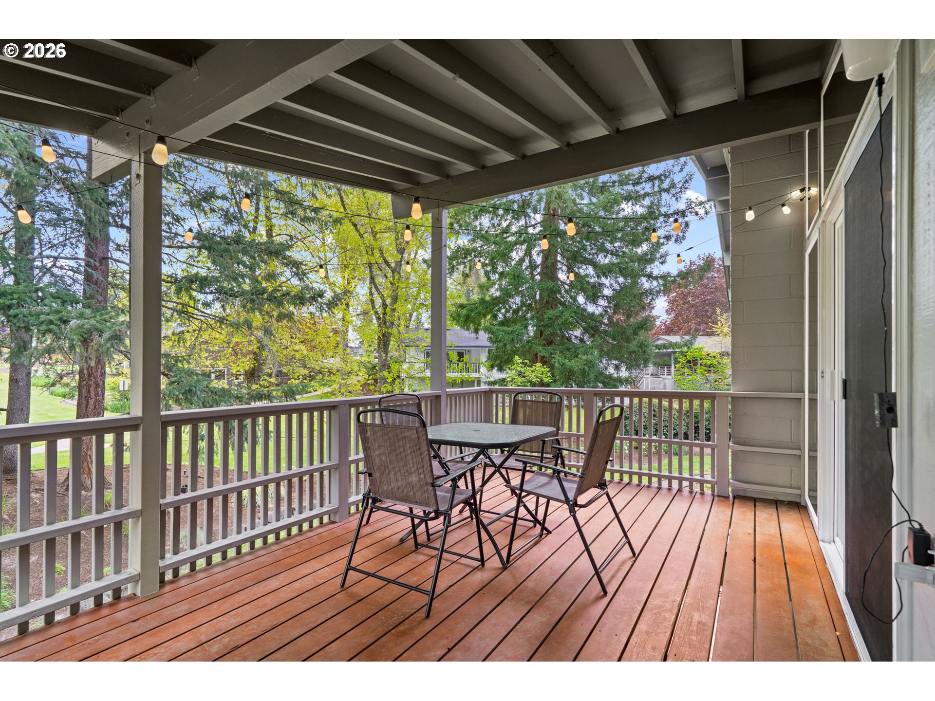 15051 Northwest Oakmont Loop Beaverton, OR 97006 - Photo 18 of 39