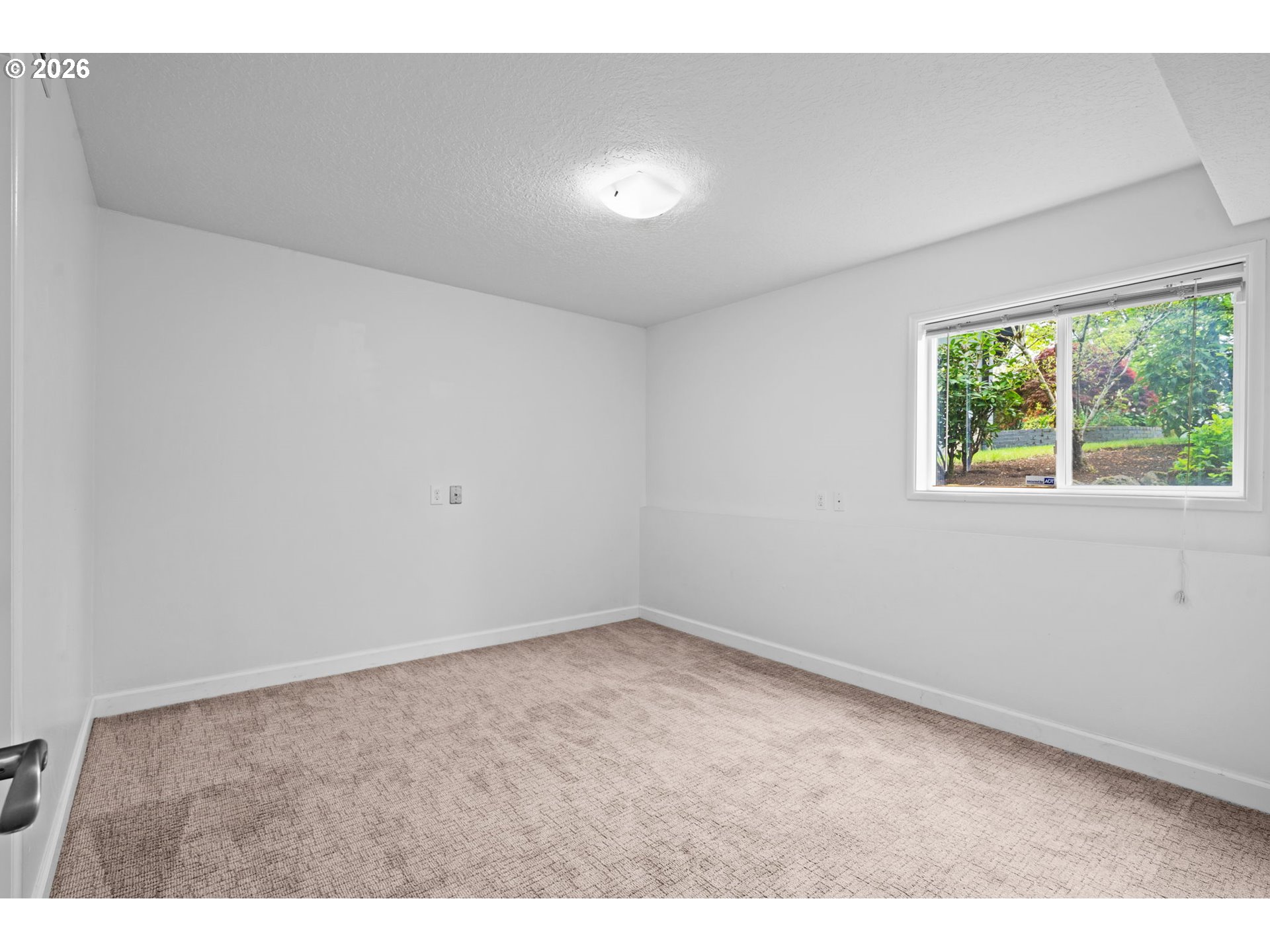 15051 Northwest Oakmont Loop Beaverton, OR 97006 - Photo 20 of 39