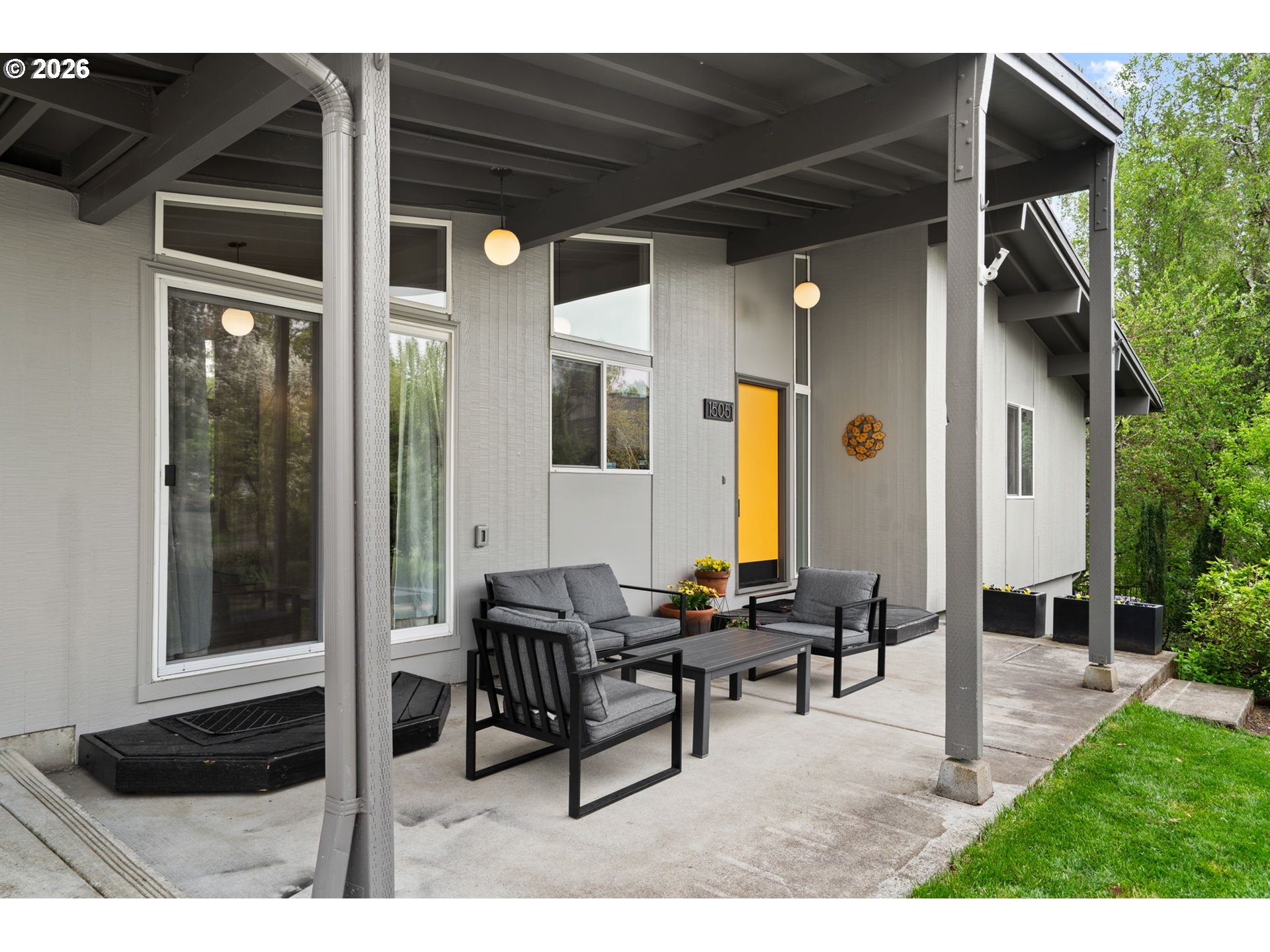 15051 Northwest Oakmont Loop Beaverton, OR 97006 - Photo 2 of 39