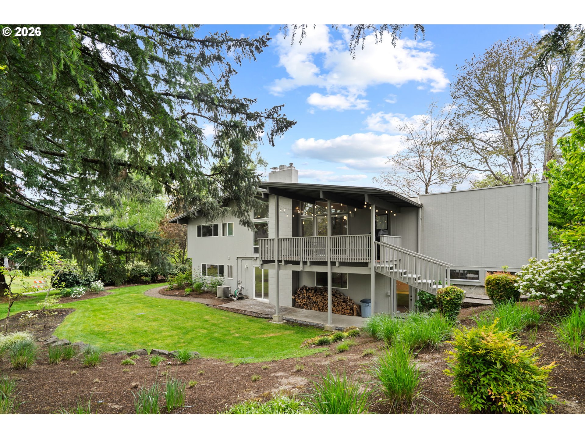 15051 Northwest Oakmont Loop Beaverton, OR 97006 - Photo 28 of 39
