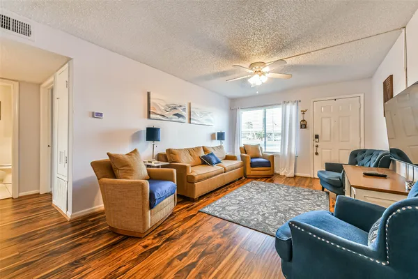 $124,900 | 3535 NASA Road 1, Unit 13, Seabrook, TX 77586