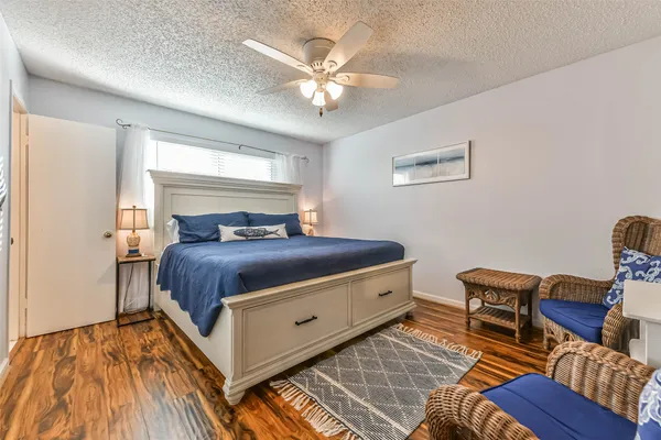 $124,900 | 3535 NASA Road 1, Unit 13, Seabrook, TX 77586