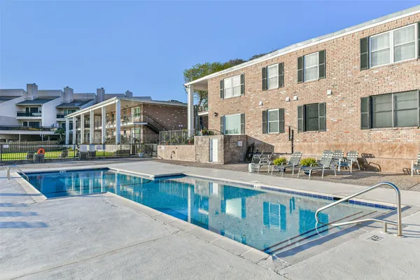 $124,900 | 3535 NASA Road 1, Unit 13, Seabrook, TX 77586