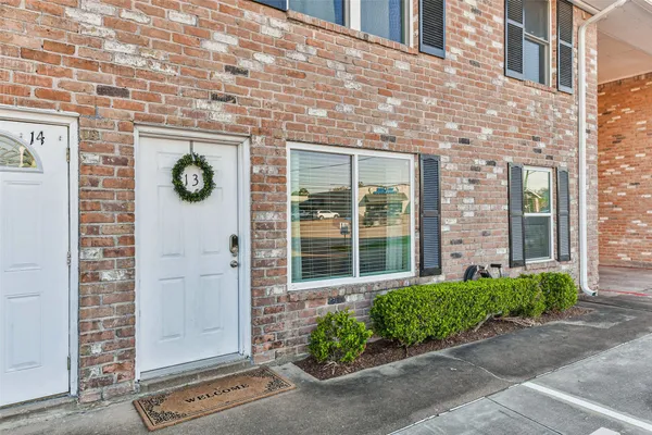 $124,900 | 3535 NASA Road 1, Unit 13, Seabrook, TX 77586