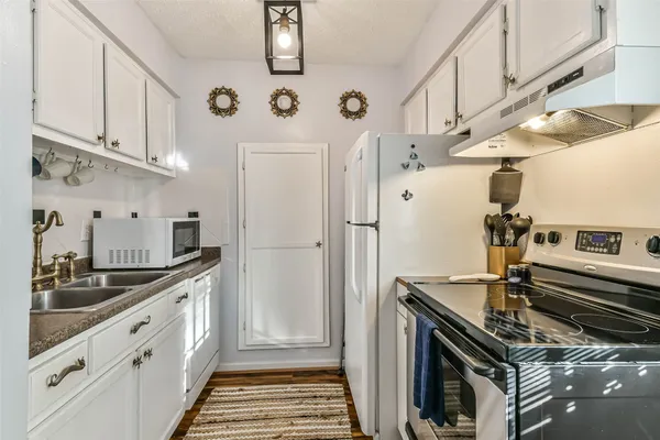 $124,900 | 3535 NASA Road 1, Unit 13, Seabrook, TX 77586