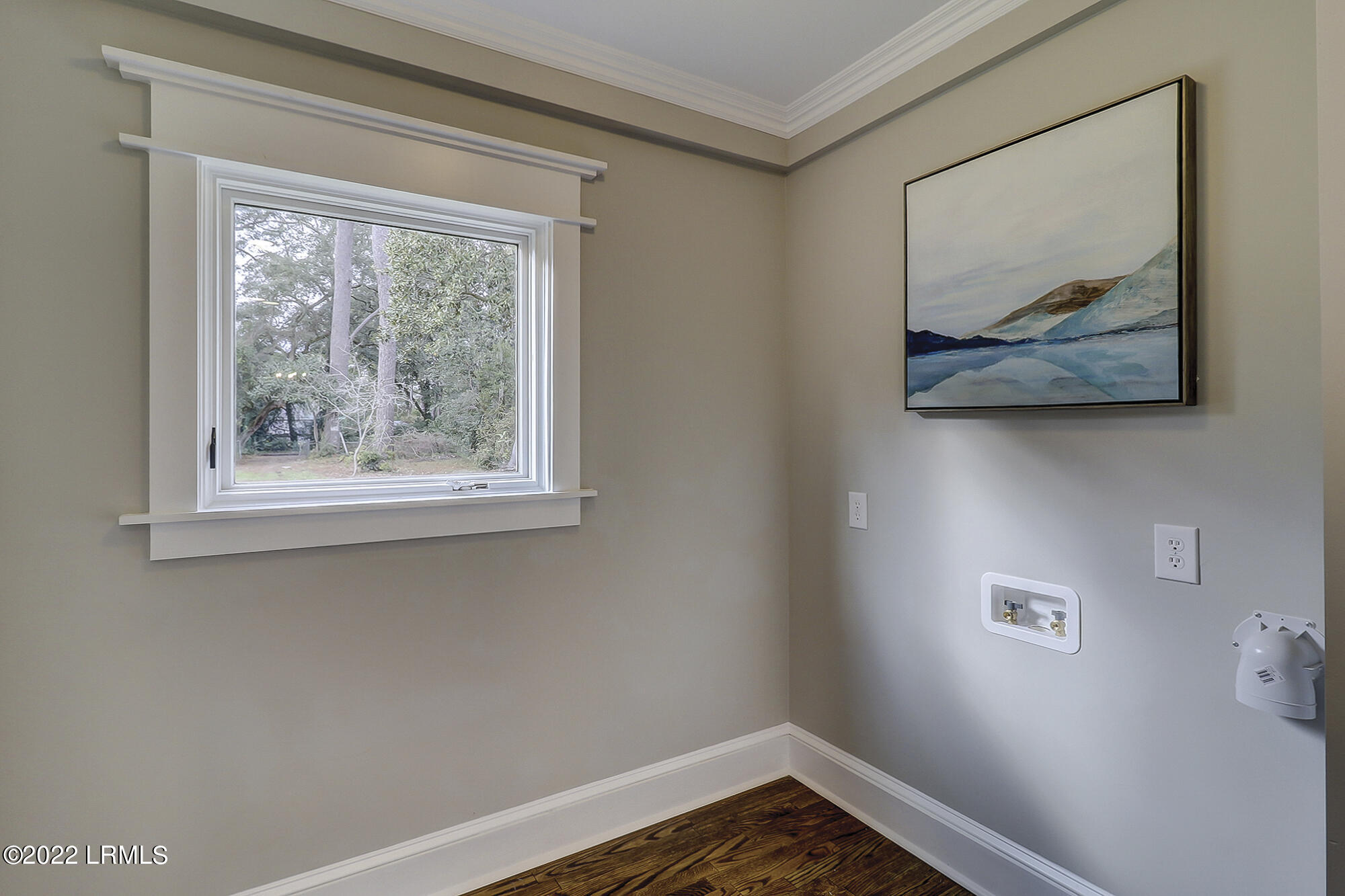 834 Ribaut Road Beaufort, SC 29902 - Photo 13 of 33 834 Ribaut-LuxImCo-036