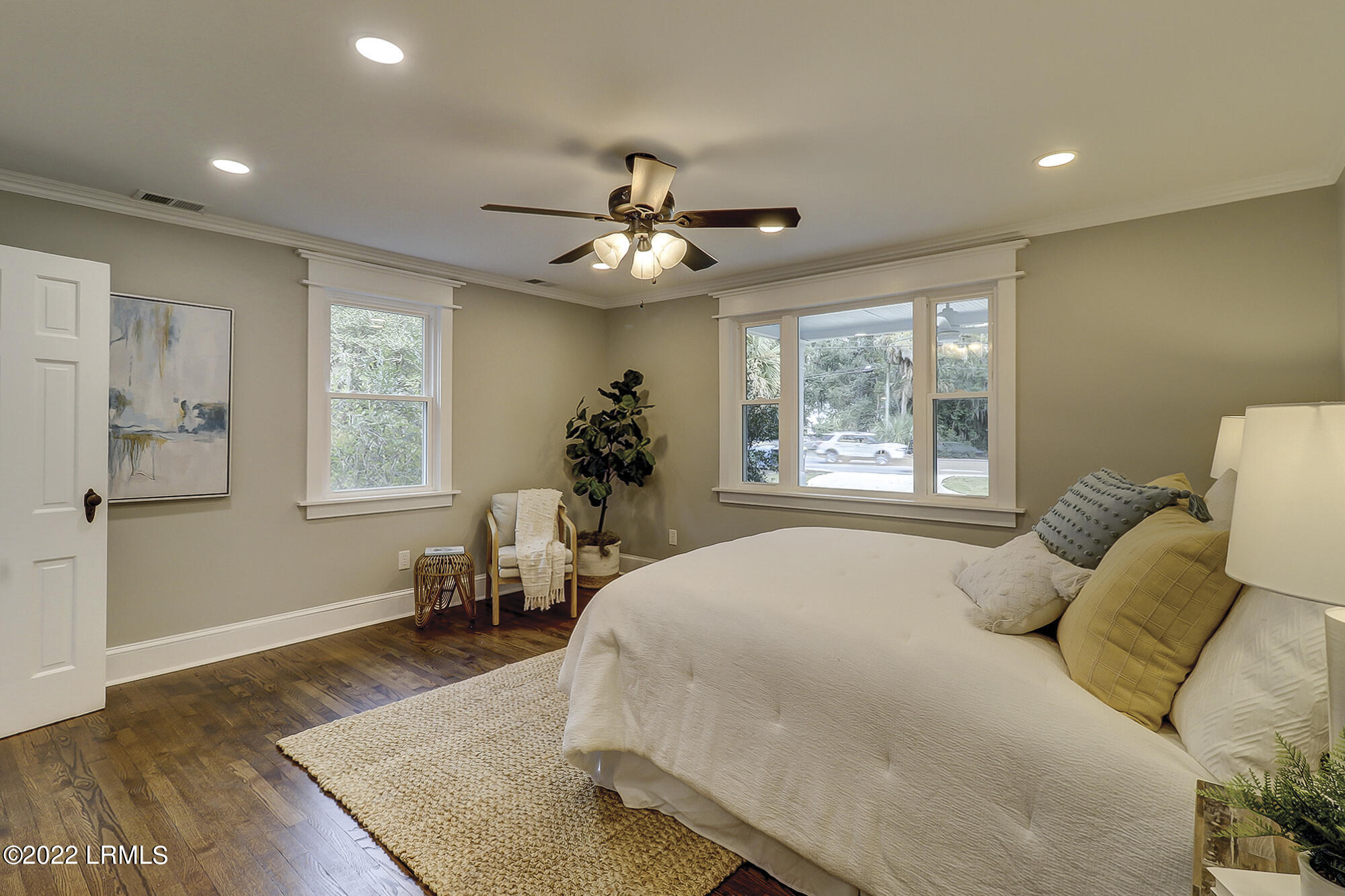 834 Ribaut Road Beaufort, SC 29902 - Photo 19 of 33 834 Ribaut-LuxImCo-017