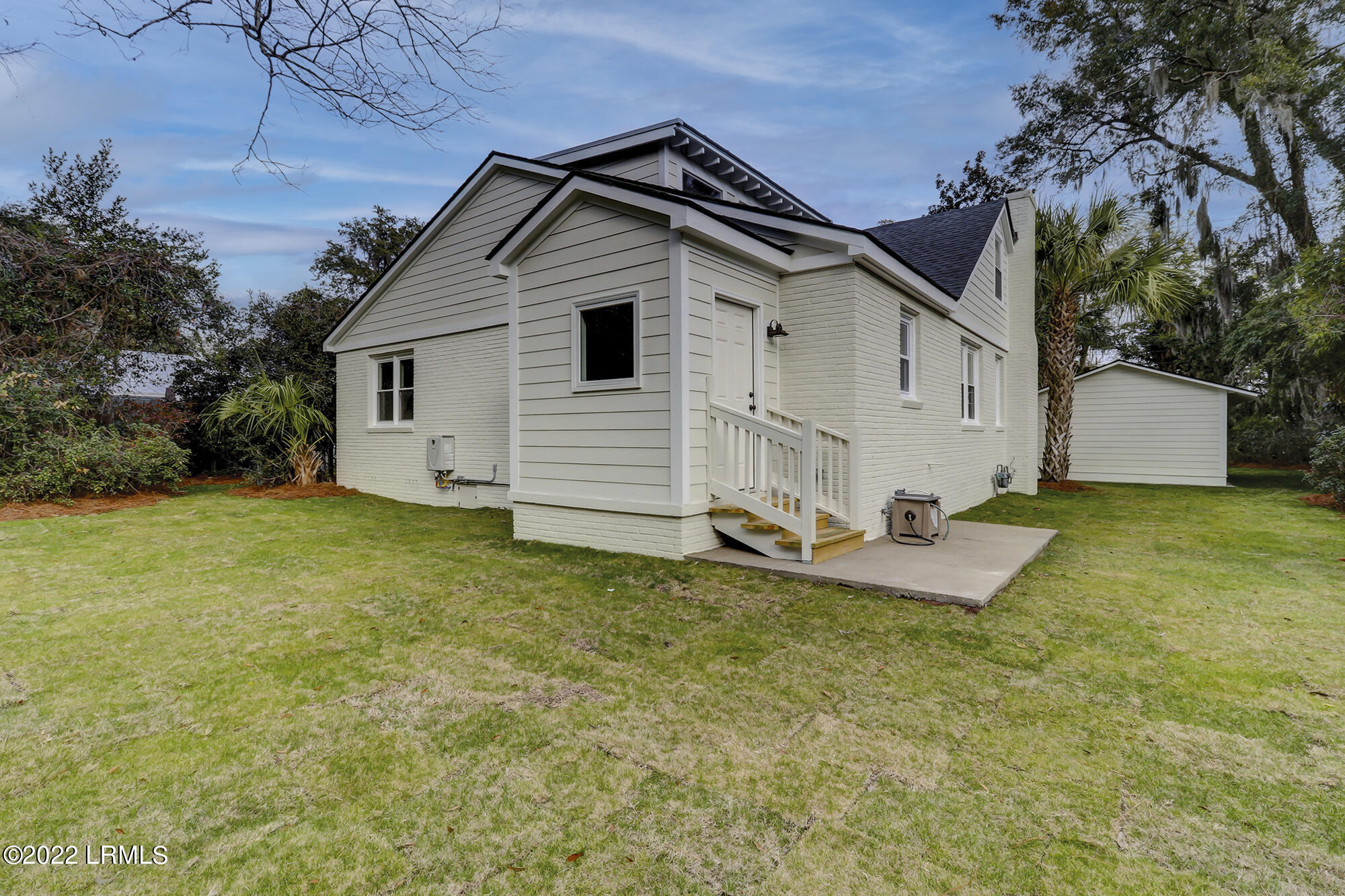 834 Ribaut Road Beaufort, SC 29902 - Photo 29 of 33 834 Ribaut-LuxImCo-037