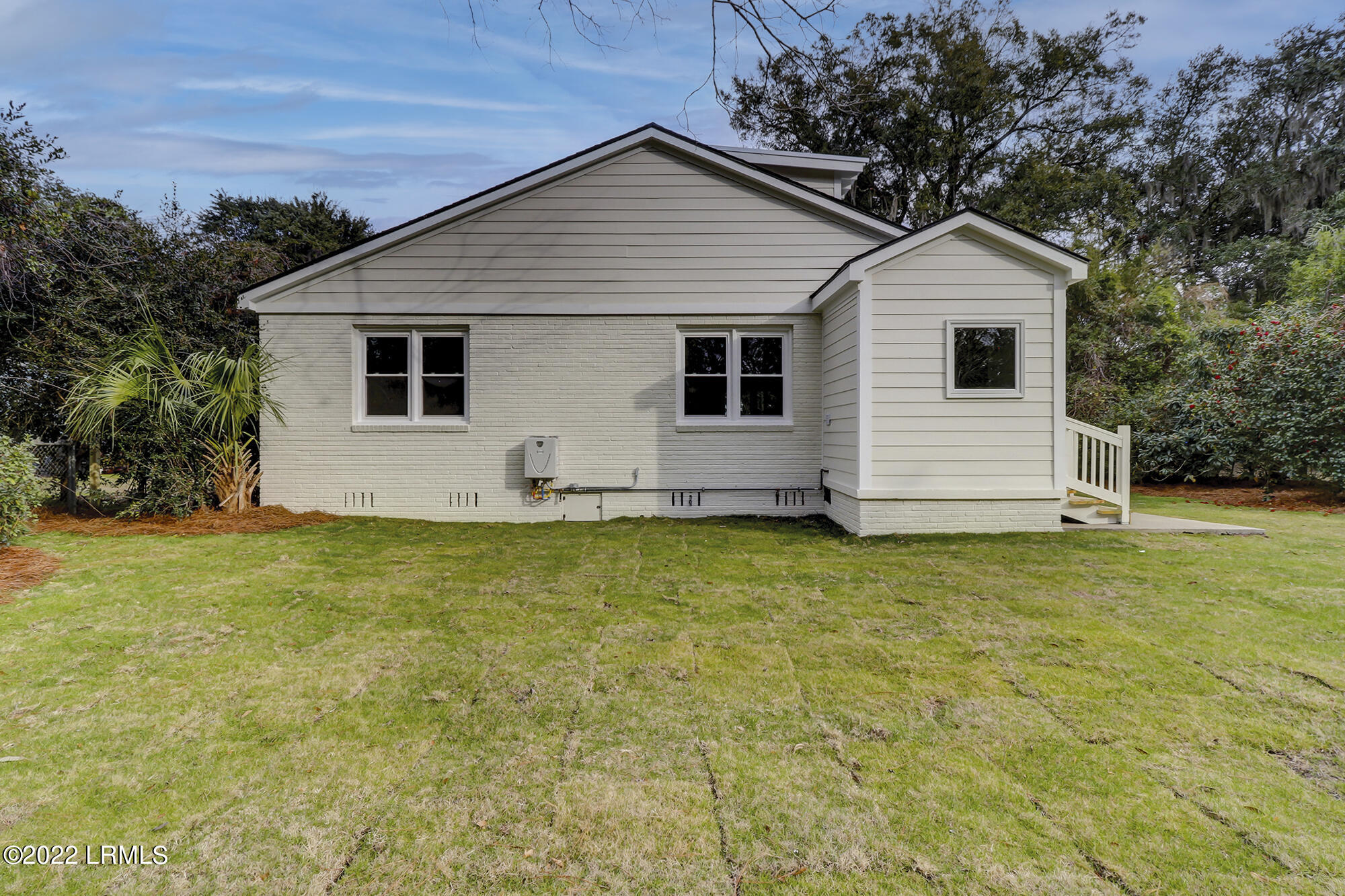 834 Ribaut Road Beaufort, SC 29902 - Photo 32 of 33 834 Ribaut-LuxImCo-039