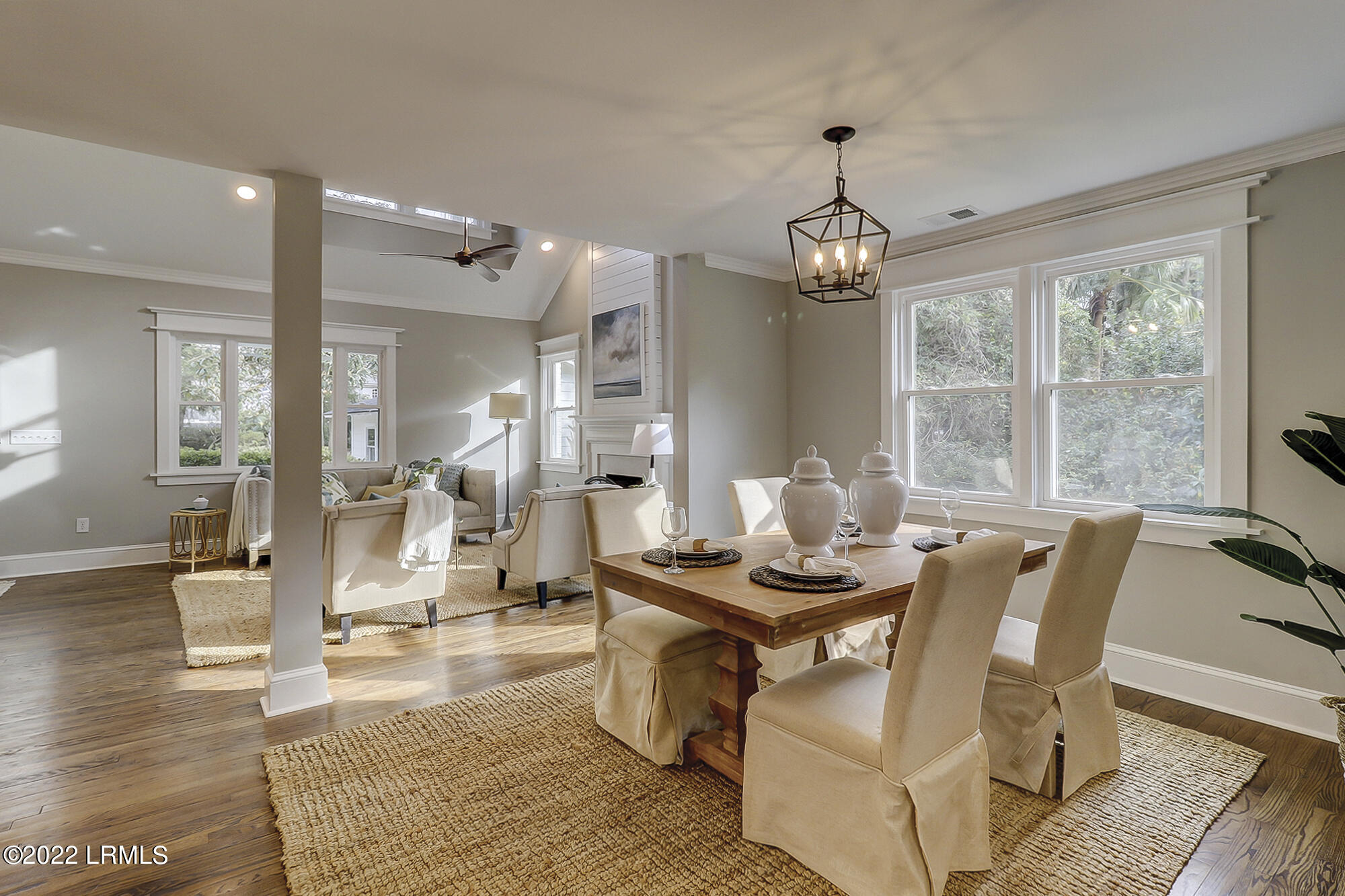 834 Ribaut Road Beaufort, SC 29902 - Photo 8 of 33 834 Ribaut-LuxImCo-030