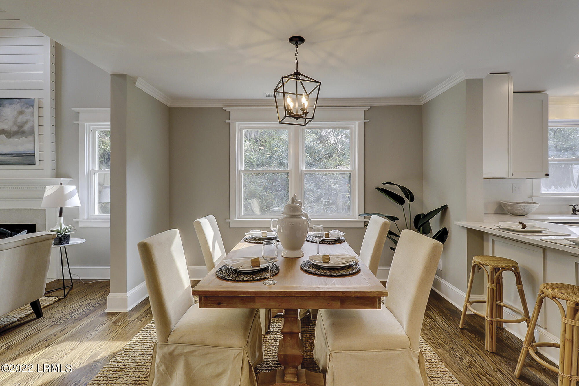 834 Ribaut Road Beaufort, SC 29902 - Photo 9 of 33 834 Ribaut-LuxImCo-028