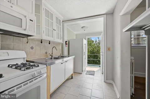 $259,900 | 6452 Morris Park Road, Philadelphia, PA 19151