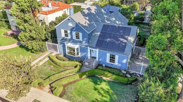 $640,000 | 721 East Home Avenue, Fresno, CA 93728