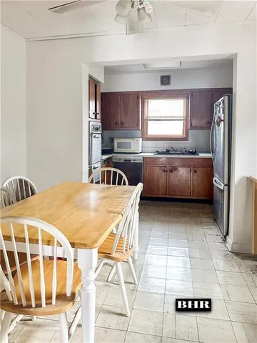 $1,425,000 | 135 Jaffray Street | Manhattan Beach