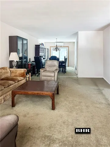 $1,425,000 | 135 Jaffray Street | Manhattan Beach