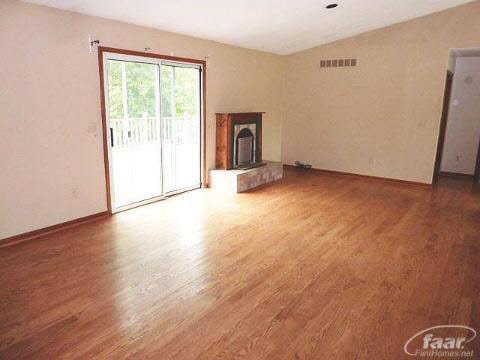 7060 Henderson Road Goodrich, MI 48438 - Photo 4 of 10 20181419-3.JPG