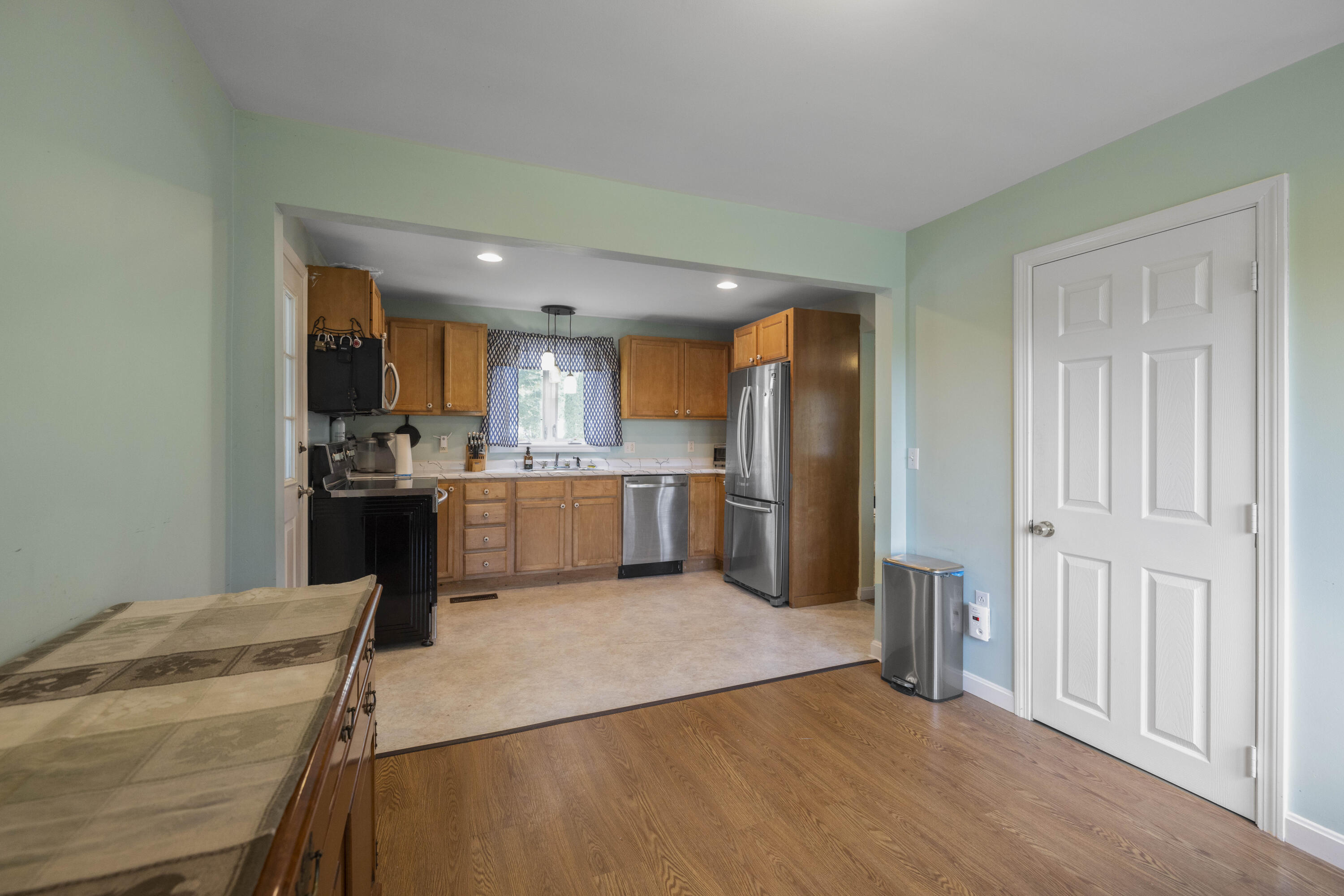 311 Gray Road Windham, ME 04062 - Photo 12 of 28 3G0A3672