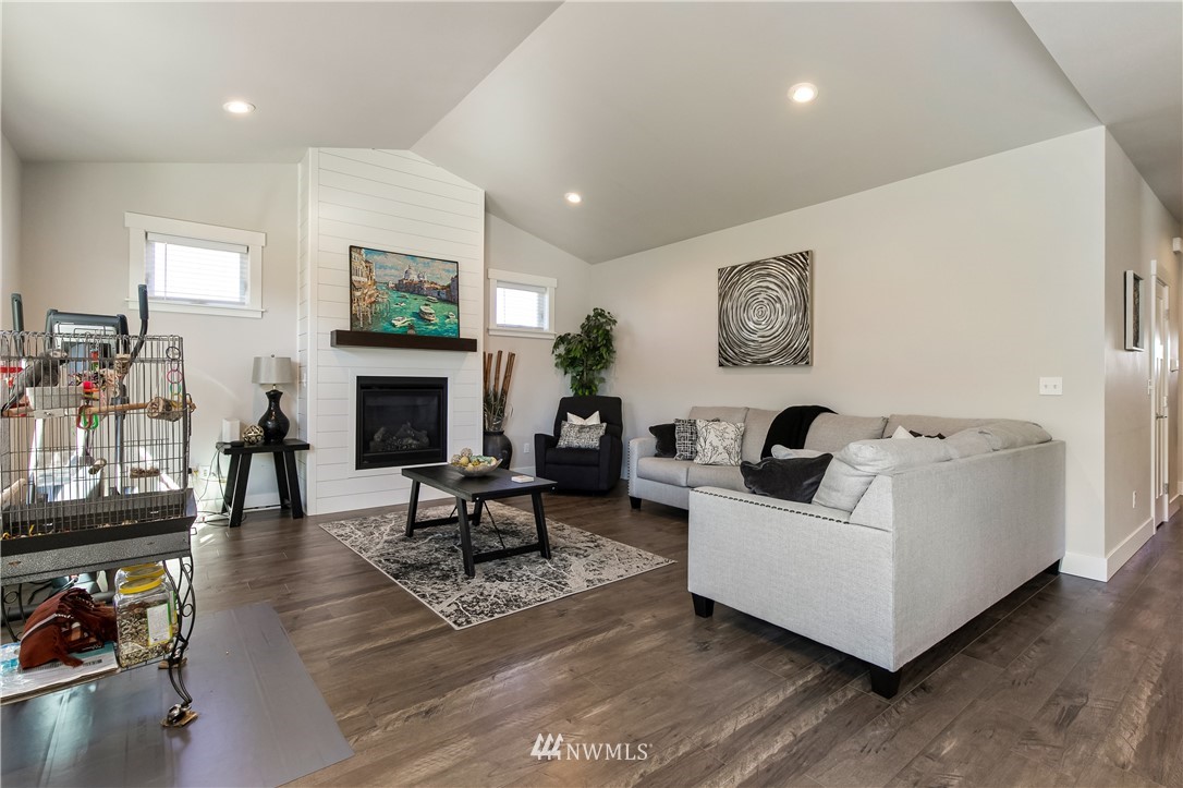 714 Red Maple Loop Everson, WA 98247 - Photo 11 of 33
