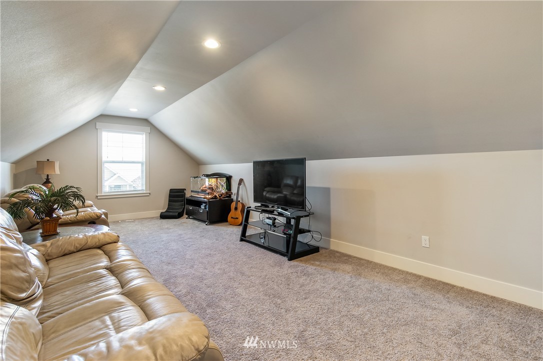 714 Red Maple Loop Everson, WA 98247 - Photo 20 of 33