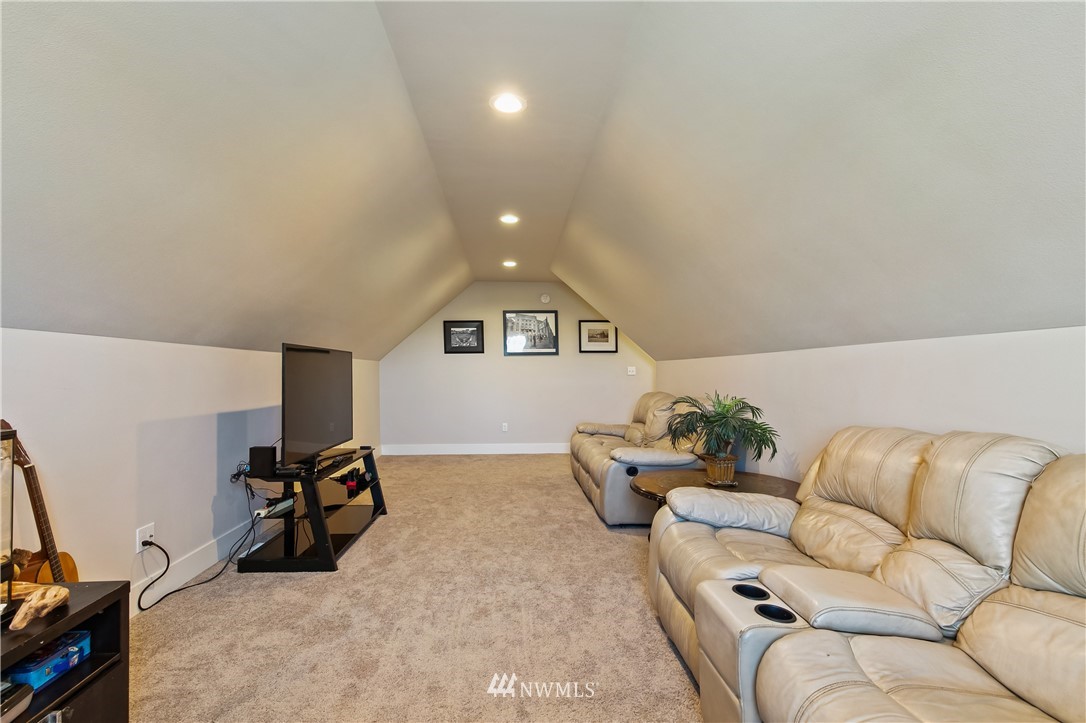 714 Red Maple Loop Everson, WA 98247 - Photo 21 of 33