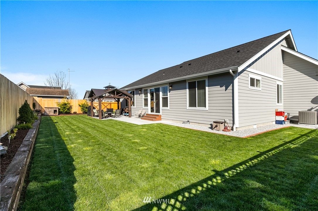 714 Red Maple Loop Everson, WA 98247 - Photo 30 of 33