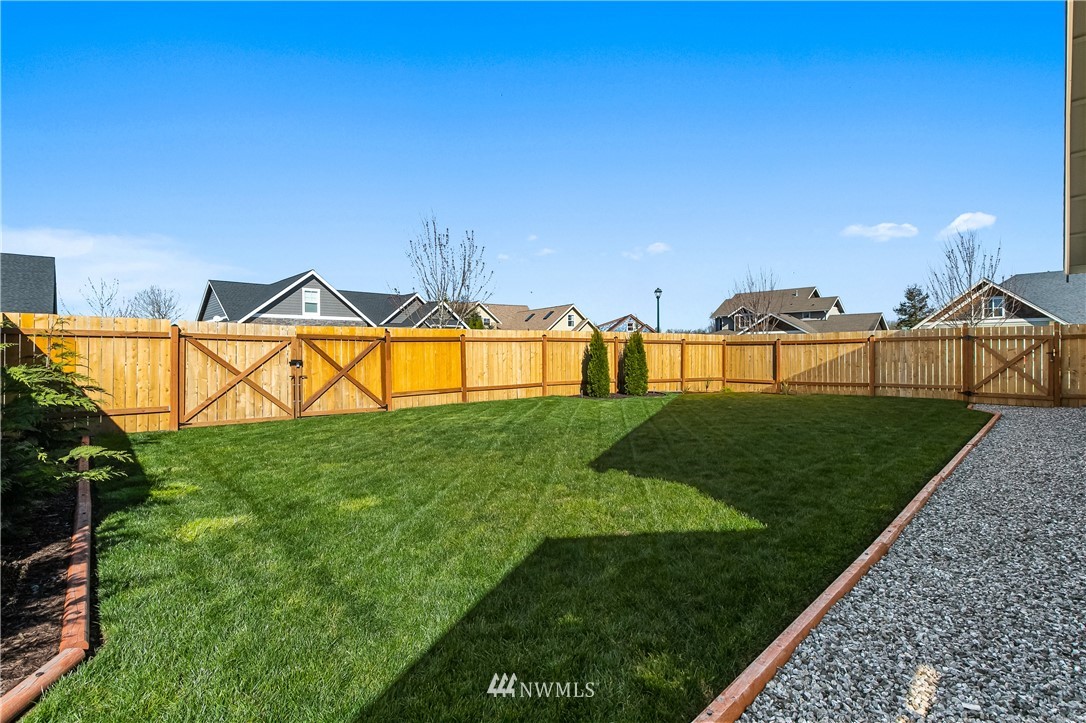 714 Red Maple Loop Everson, WA 98247 - Photo 31 of 33