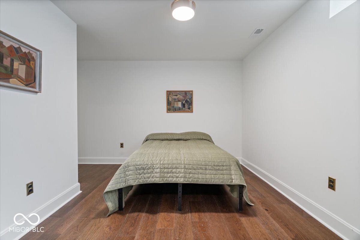60 Meridian Place Indianapolis, IN 46205 - Photo 41 of 47