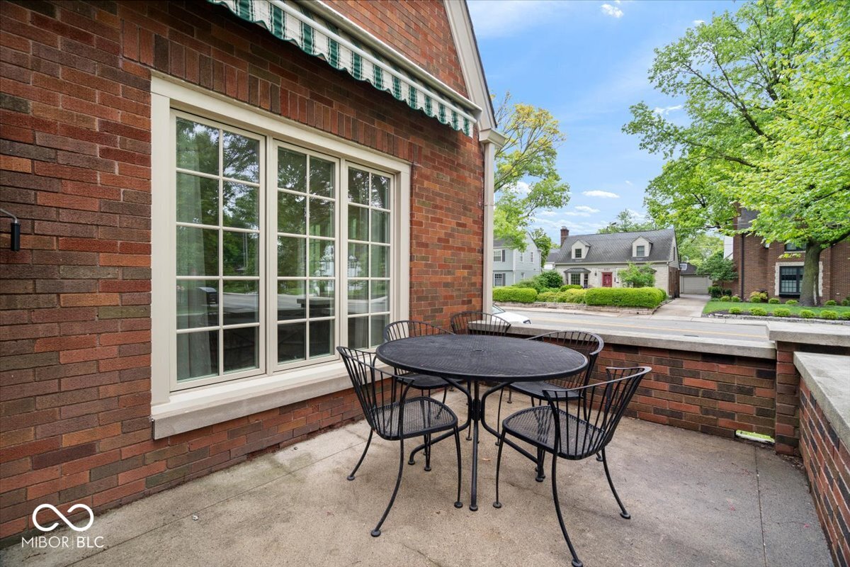 60 Meridian Place Indianapolis, IN 46205 - Photo 9 of 47