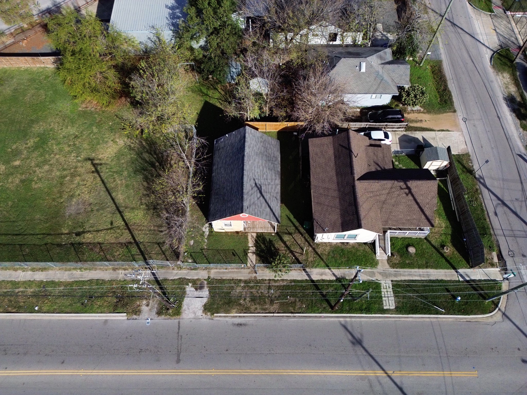 2306 Crockett Street Houston, TX 77007 - Photo 13 of 17 an aerial view of a red and white house