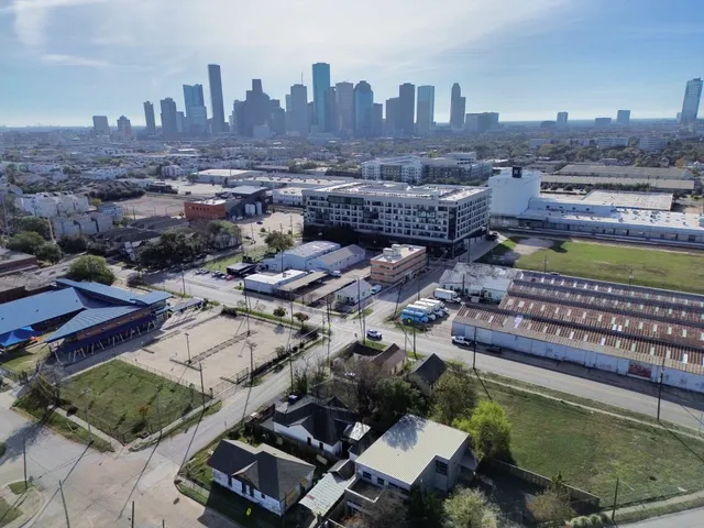$295,000 | 2306 Crockett Street, Houston, TX 77007