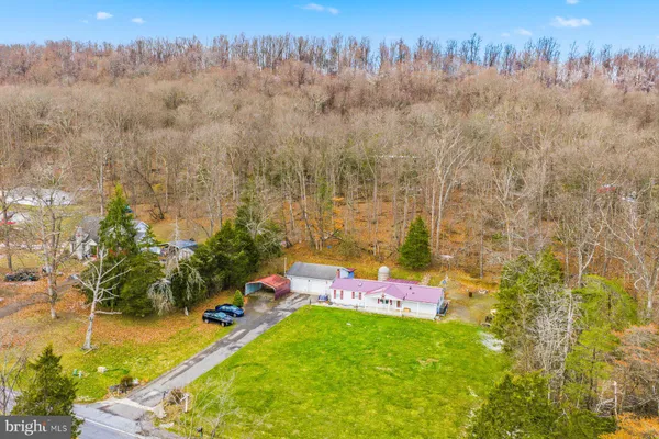view of outdoor space and yard