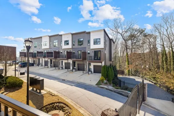 $3,200 | 2356 Mason Drive, Unit B7, Atlanta, GA 30316