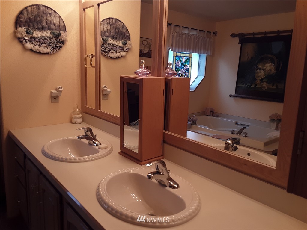 15922 Agate Street Southeast Yelm, WA 98597 - Photo 17 of 20