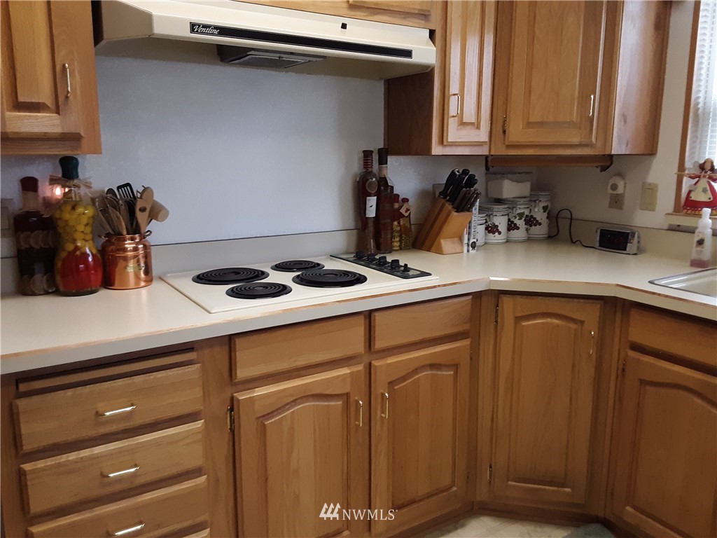 15922 Agate Street Southeast Yelm, WA 98597 - Photo 8 of 20