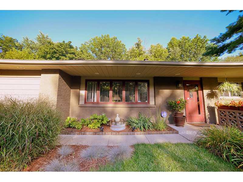 8021 Lieber Road Indianapolis, IN 46260 - Photo 2 of 24 Gallery Image 2