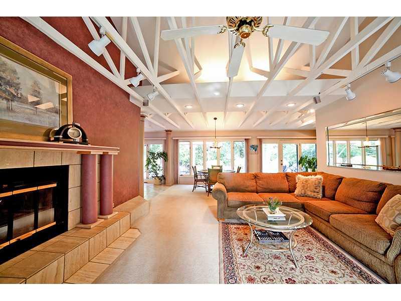 8021 Lieber Road Indianapolis, IN 46260 - Photo 5 of 24 Gallery Image 5