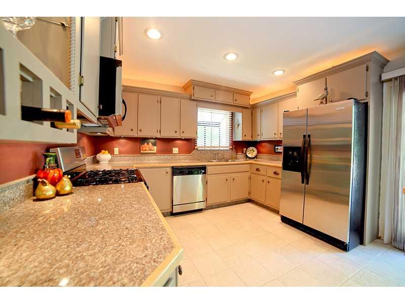 8021 Lieber Road Indianapolis, IN 46260 - Photo 10 of 24 Gallery Image 10