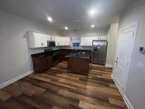 $1,950 | 711 Ewing Boulevard, Unit A, Murfreesboro, TN 37130