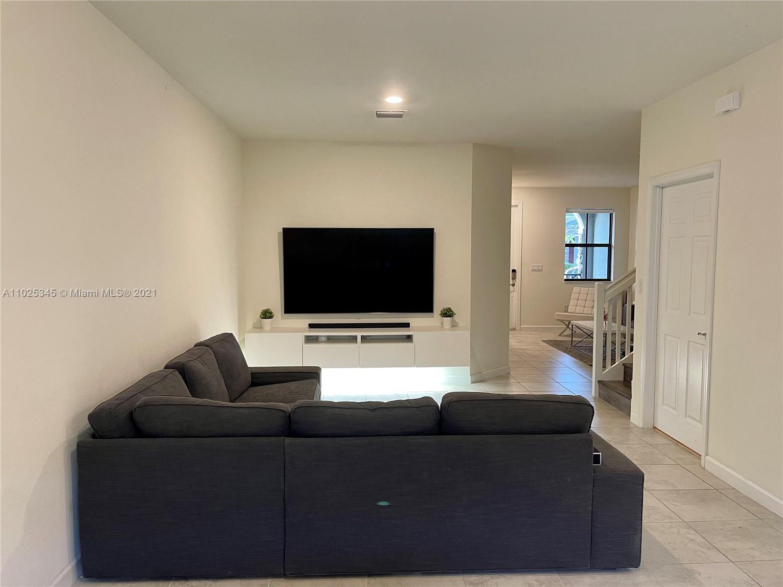 11456 Southwest 252nd Street Homestead, FL 33032 - Photo 16 of 26 Gallery Image 16