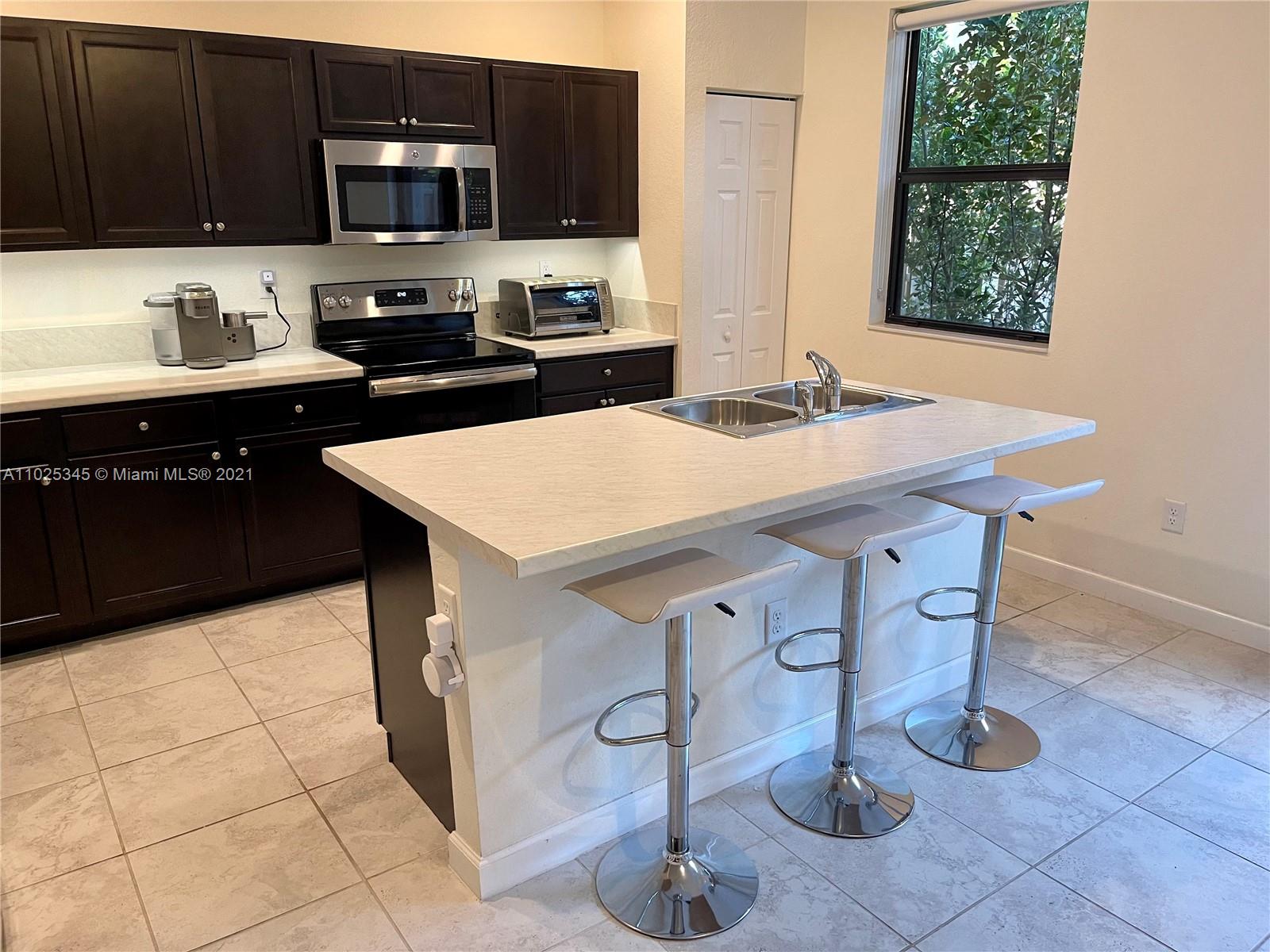 11456 Southwest 252nd Street Homestead, FL 33032 - Photo 6 of 26 Gallery Image 6