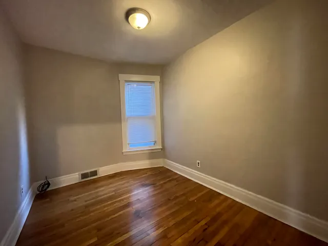 $1,095 | 4858 Commonwealth Street, Unit 1, Detroit, MI 48208