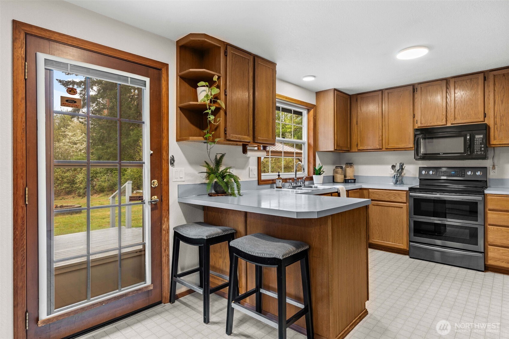 6620 North Van Decar Road Southeast Port Orchard, WA 98367 - Photo 13 of 39
