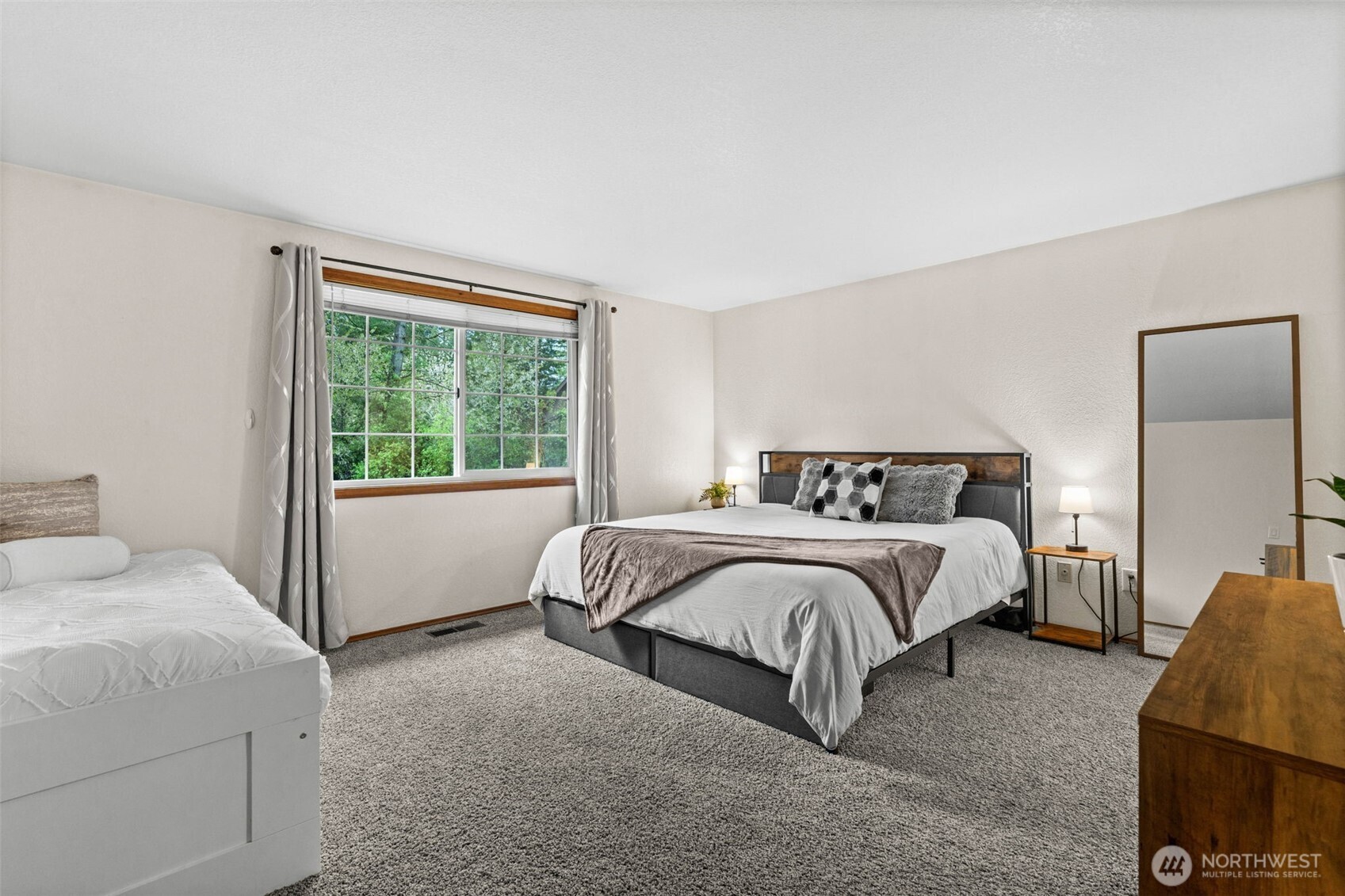 6620 North Van Decar Road Southeast Port Orchard, WA 98367 - Photo 21 of 39