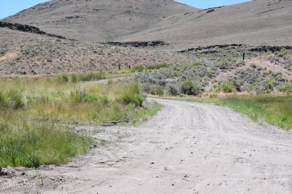 a view of a dry field