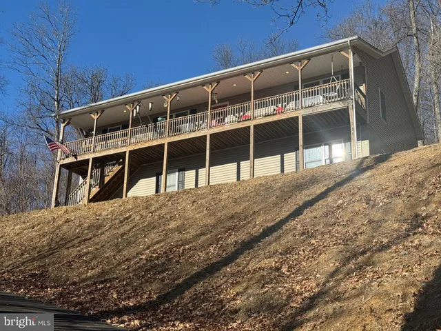 $480,000 | 1157 Granny Smith Road, Linden, VA 22642