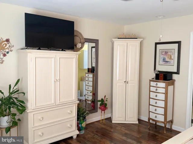 $480,000 | 1157 Granny Smith Road, Linden, VA 22642