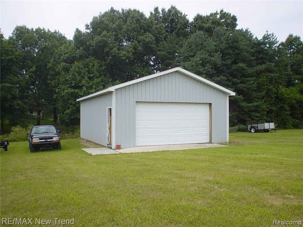 11413 Whitaker Road Fenton, MI 48430 - Photo 22 of 22 Whitaker 005.JPG