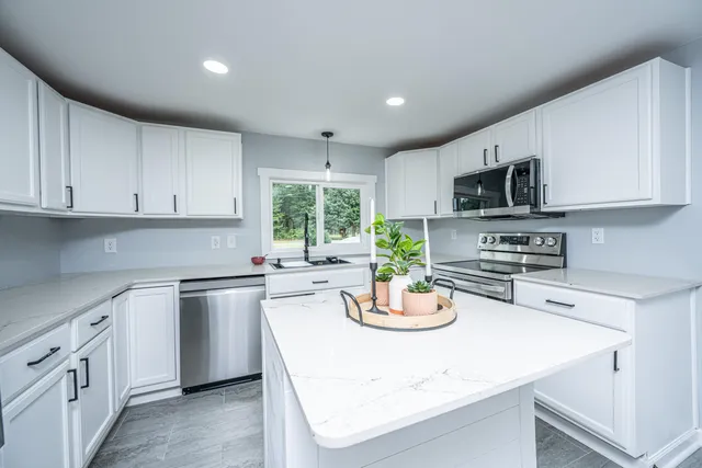 $269,748 | 4649 Highway 52, St. Stephen, SC 29479